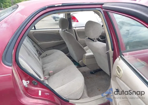 1999 Toyota Corolla Ce from USA, damaged, VIN 2T1BR12E4XC228371